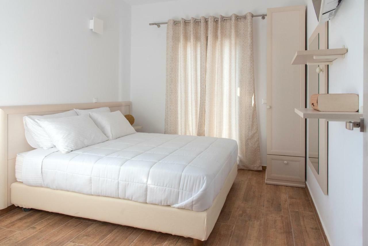 Paros Elitas Villas Екстер'єр фото